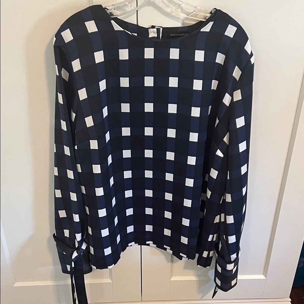 Banana republic checkered top